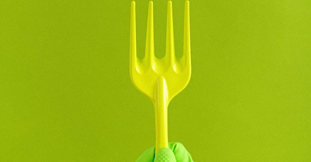 Signs of Dull Mower Blades and How to Fix Them